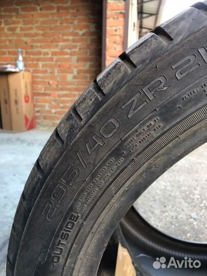 Nokian Tyres Hakka Black 2 SUV 295/40 R21