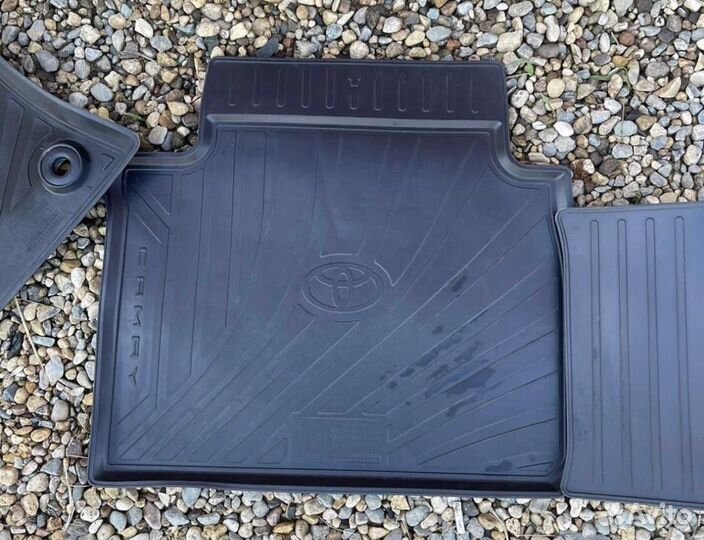 Коврики резиновые Camry V70