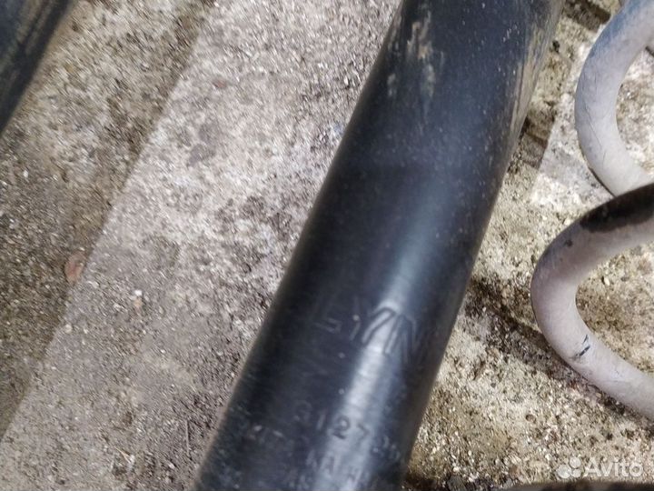 Задние амортизаторы Шкода Фабия 1