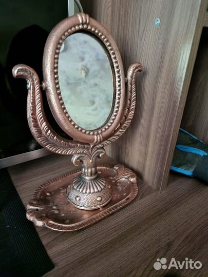 Зеркало настольное на подносе. Латунь. Винтаж