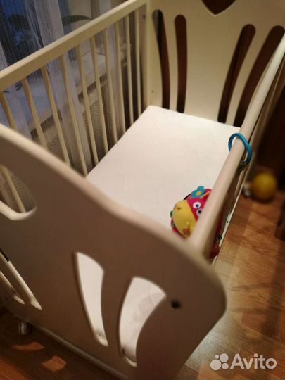 Кроватка с матрасом+борта
