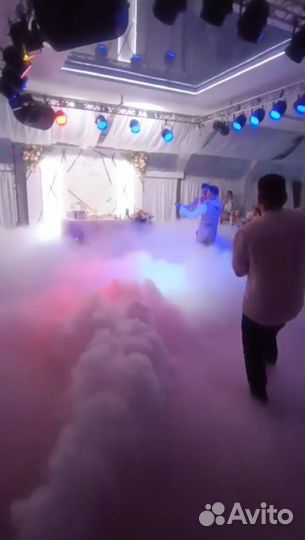 DJ, диджей, тяжелый дым, холодные фонтаны