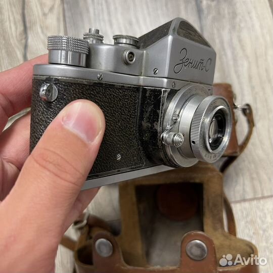Плёночный фотоаппарат Зенит С