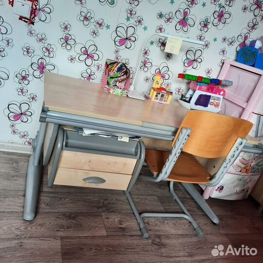 Парта школьная