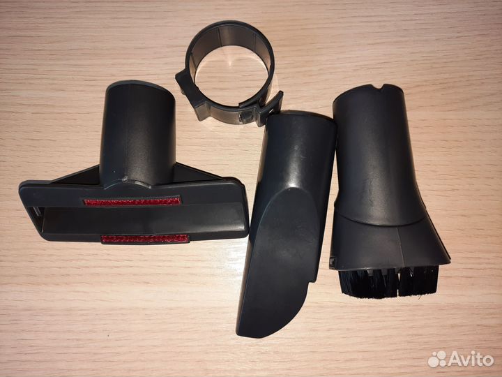 Комплект насадок на пылесос LG V-C4A51HTU