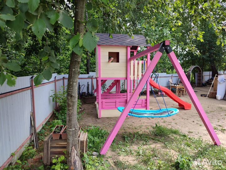 Детский домик на сваях