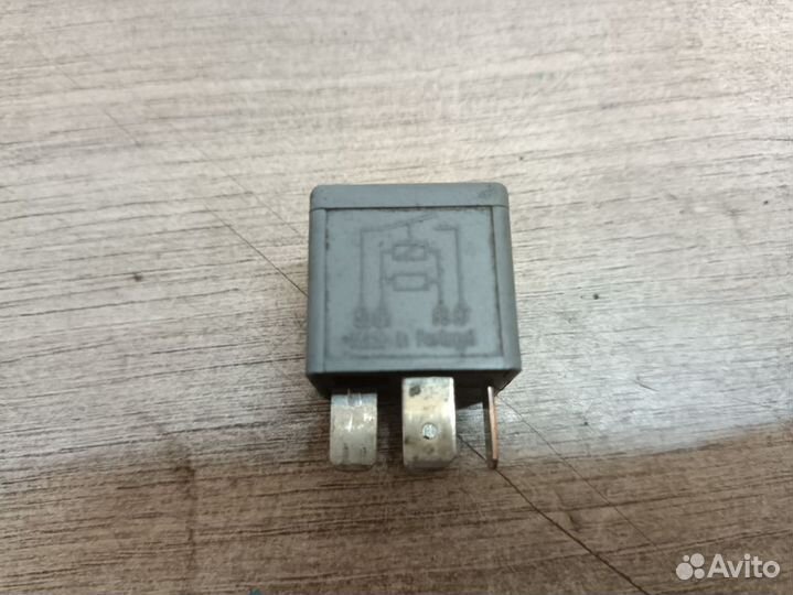 Реле Volkswagen Passat B5 рестайлинг (2000—2005)