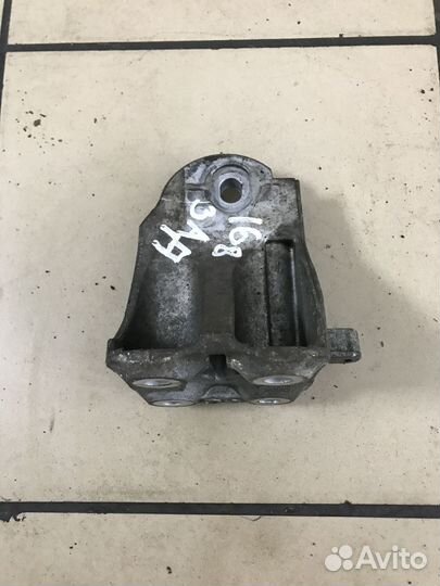 Опора подушка кронштейн двс кпп Nissan Teana J32