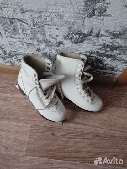 Коньки фигурные детские