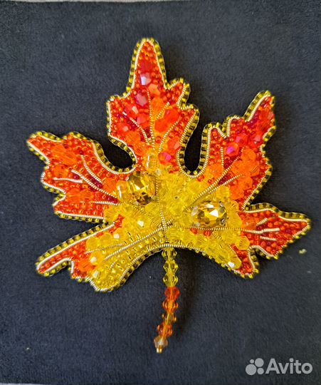 Брошь ручной работы 
