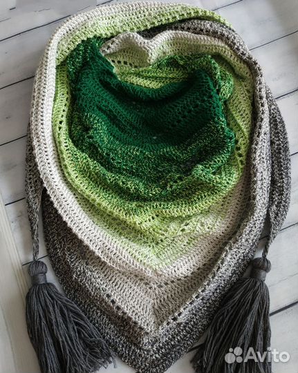 Бактус вязаный/Шарф/Платок/Палантин