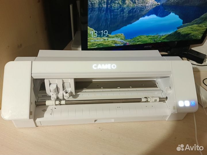 Режущий плоттер silhouette cameo 4