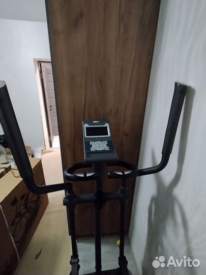 Эллиптический тренажер torneo