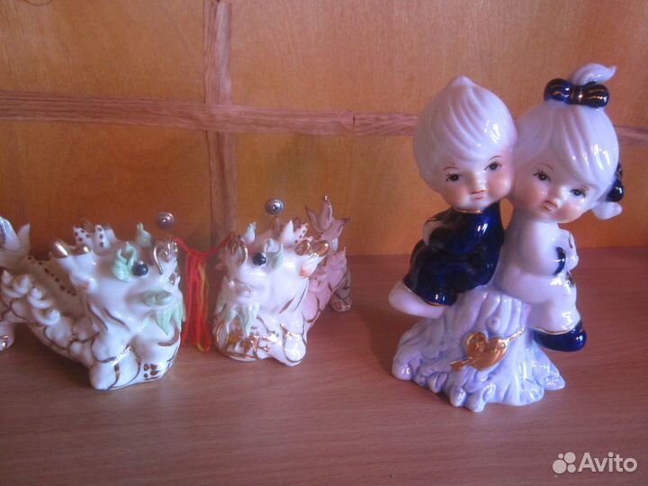 Статуэтки и фигурки