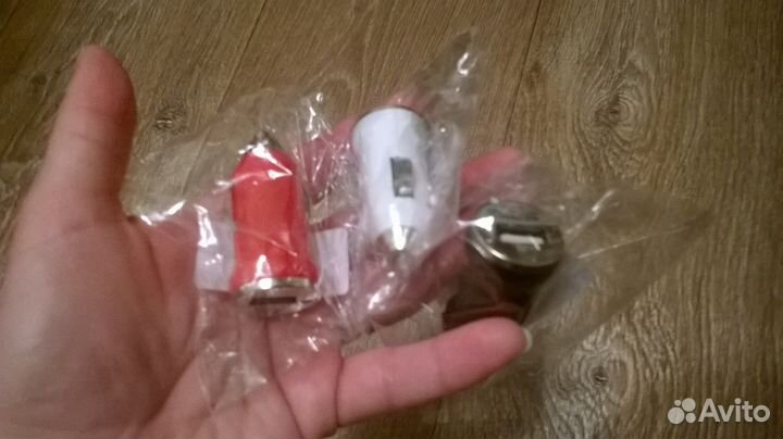 Переходник в прикуриватель новый (usb выход)