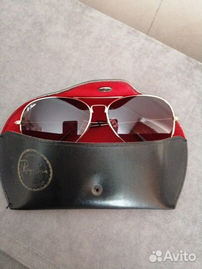 Солнечные очки женские