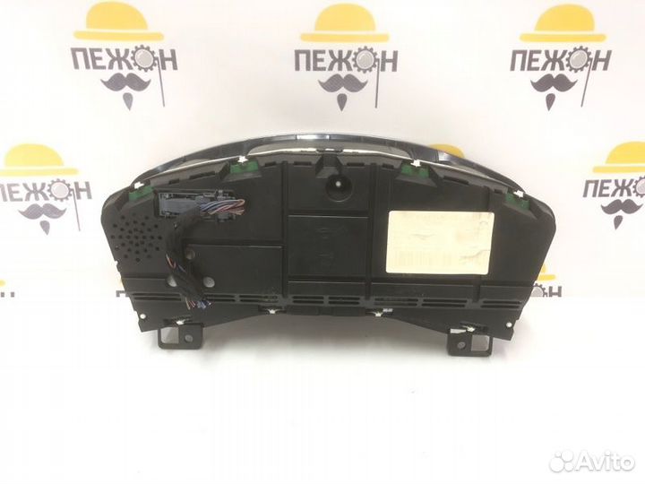 Панель приборов Ford Mondeo лифтбек 2.0 2008