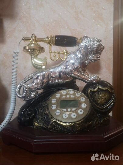Ретро телефон