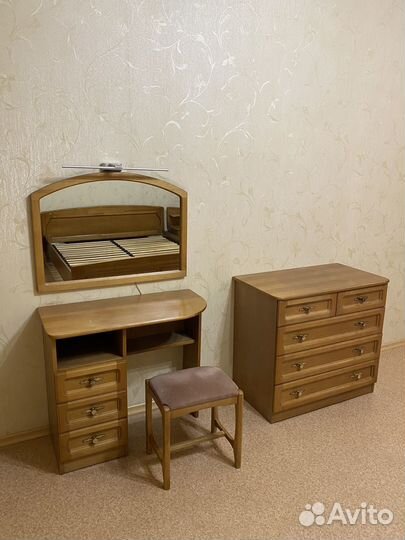 Мебель для спальни из нат.дерева ольха б/у