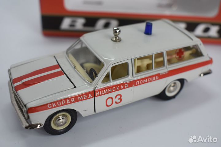 Волга Газ 2402 А24 Скорая помощь Модель 1:43