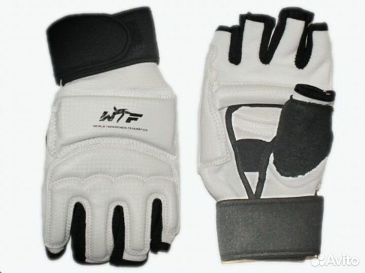 Перчатки для единоборств