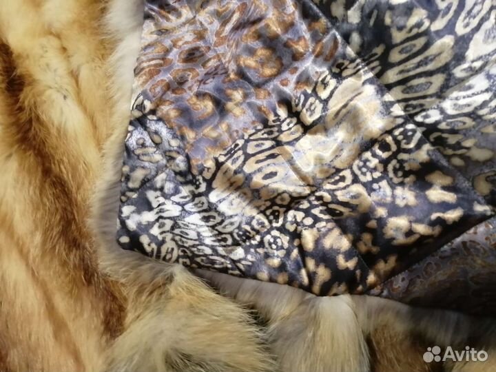 Плед, ковёр из шкур лис (натуральный)