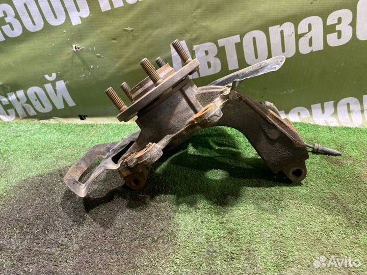 Кулак поворотный передний правый Mazda Mazda3 BK