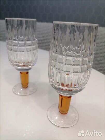 Хрустальные бокалы