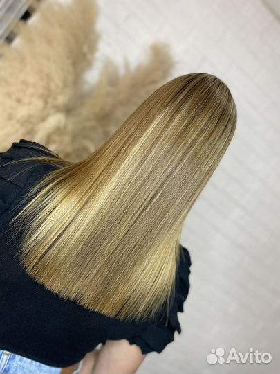 Кератиновое выпрямление волос