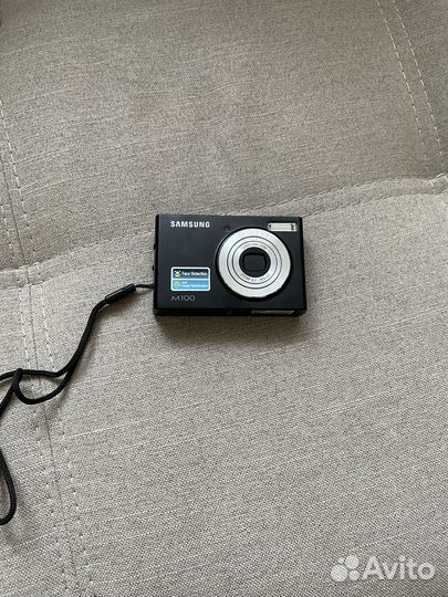 Компактный фотоаппарат samsung M100