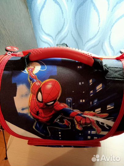 Школьный рюкзак