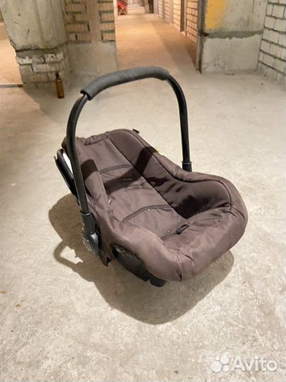 Детское кресло в машину