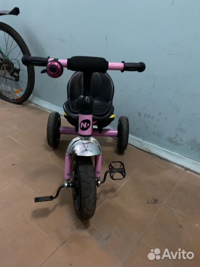 Трехколесный велосипед