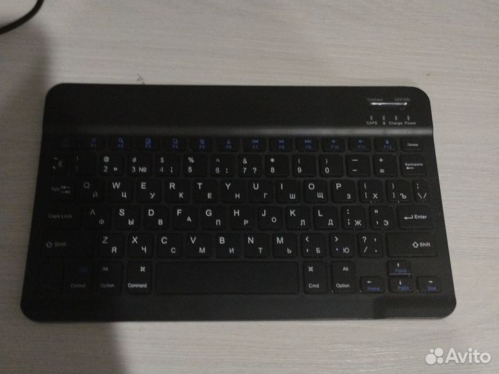 Клавиатура беспроводная (подходит для телефона)
