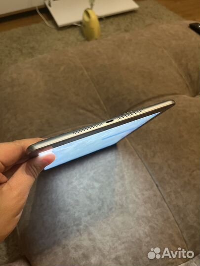 Планшет apple iPad air 16gb wi-fi