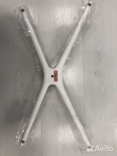 Подставка под телевизор samsung BN96-25547F LED40