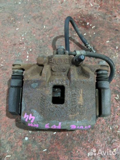 Суппорт тормозной передний правый Honda Civic 8 4D