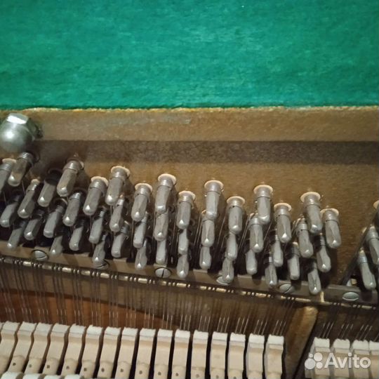 Продаётся пианино 