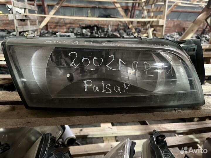 Nissan pulsar фара передняя правая