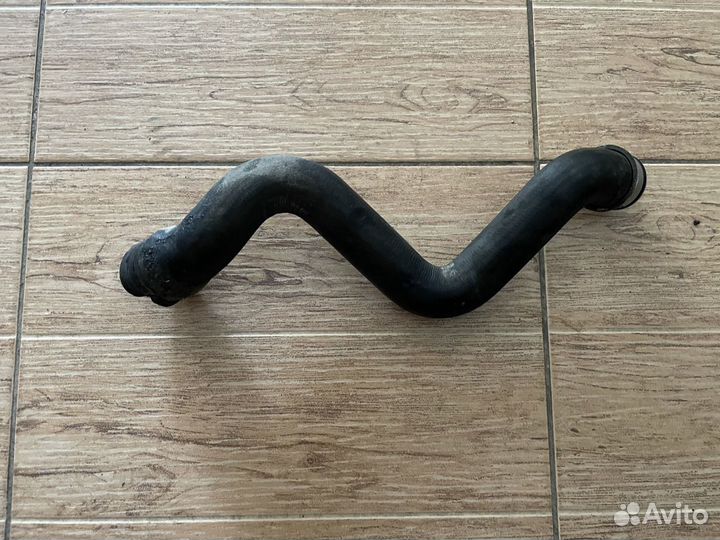 Патрубок системы охлаждения Mercedes W164 ML X164