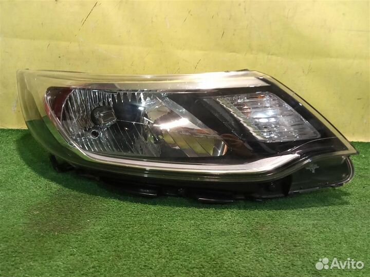 Фара правая Kia RIO 3 QB 2015