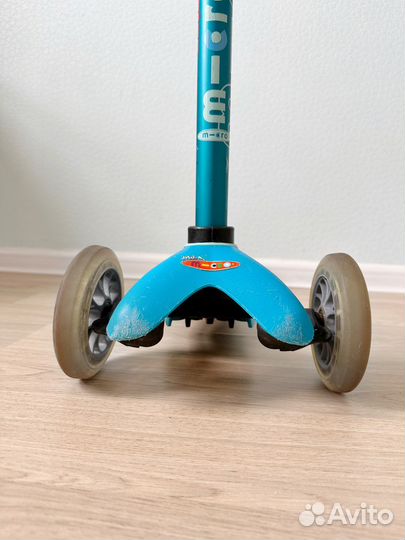 Самокат трехколесный Micro Mini