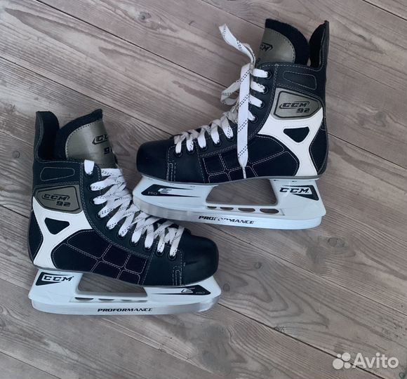 Коньки хоккейные мужские