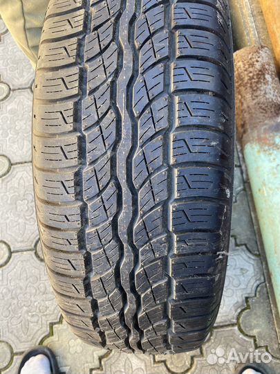 Bridgestone Dueler H/T 687 225/65 R17