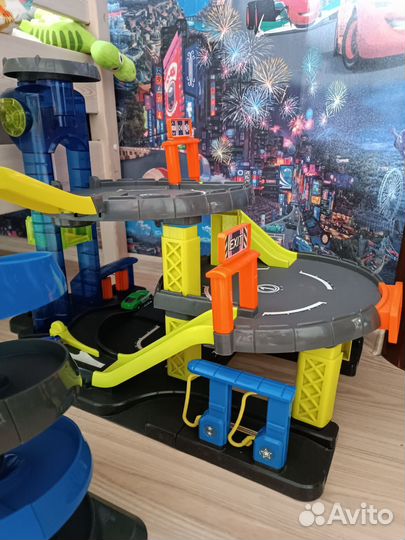 Большой гараж ELC трек, серпантин