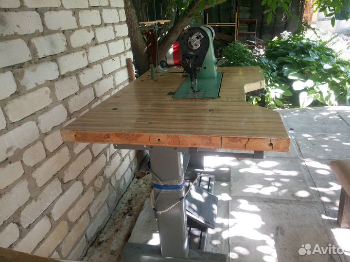 Промышленная швейная машина 97 класса