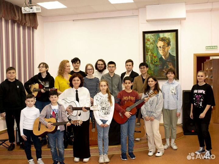 Преподаватель по гитаре