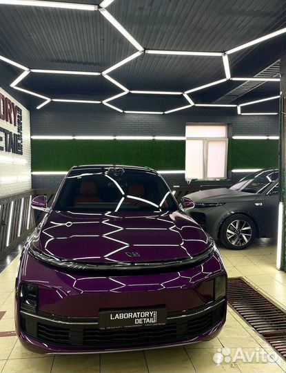 Профессиональная оклейка виниловой пленкой авто