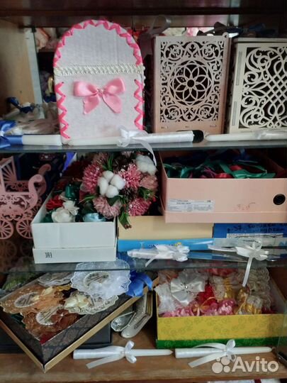 Разные свадебные аксессуары в наличии