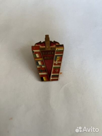 Значок - эмаль на закрутке